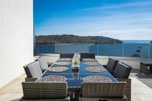 Luxury Apartment Anto With Sea View And Balcony 班约勒 外观 照片
