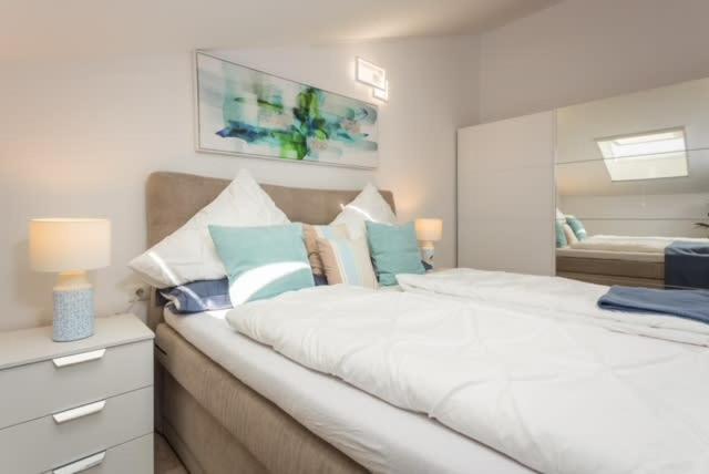 Luxury Apartment Anto With Sea View And Balcony 班约勒 外观 照片